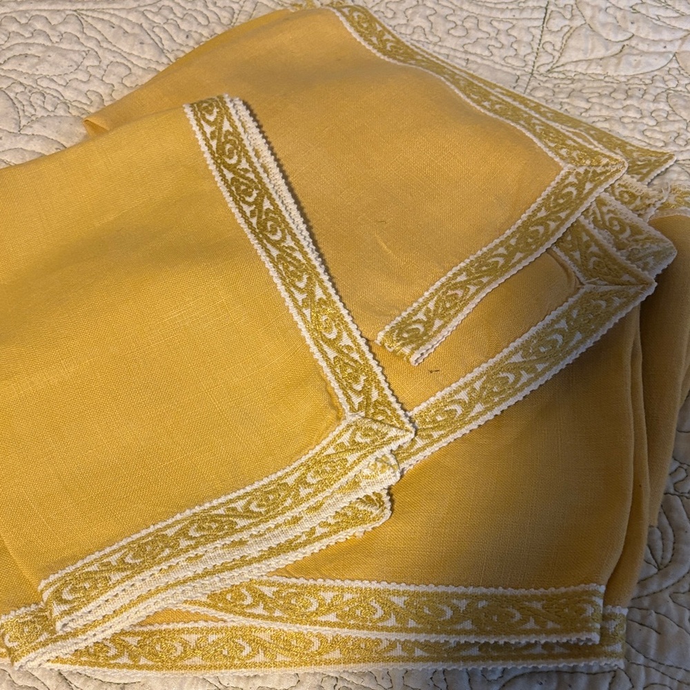 Vintage Yellow cloth napkins with White Trim** set of 8